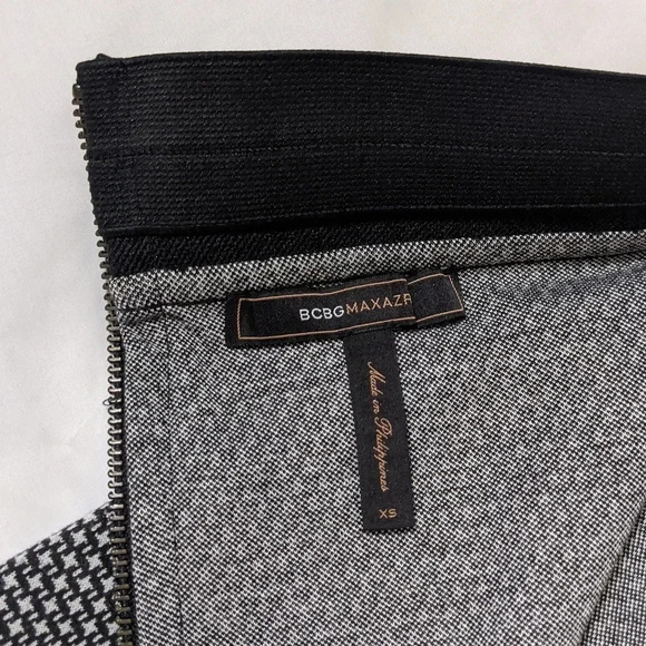 BCBGMaxAzria Pencil Skirt, Color Black/White Size XS - Picture 10 of 12